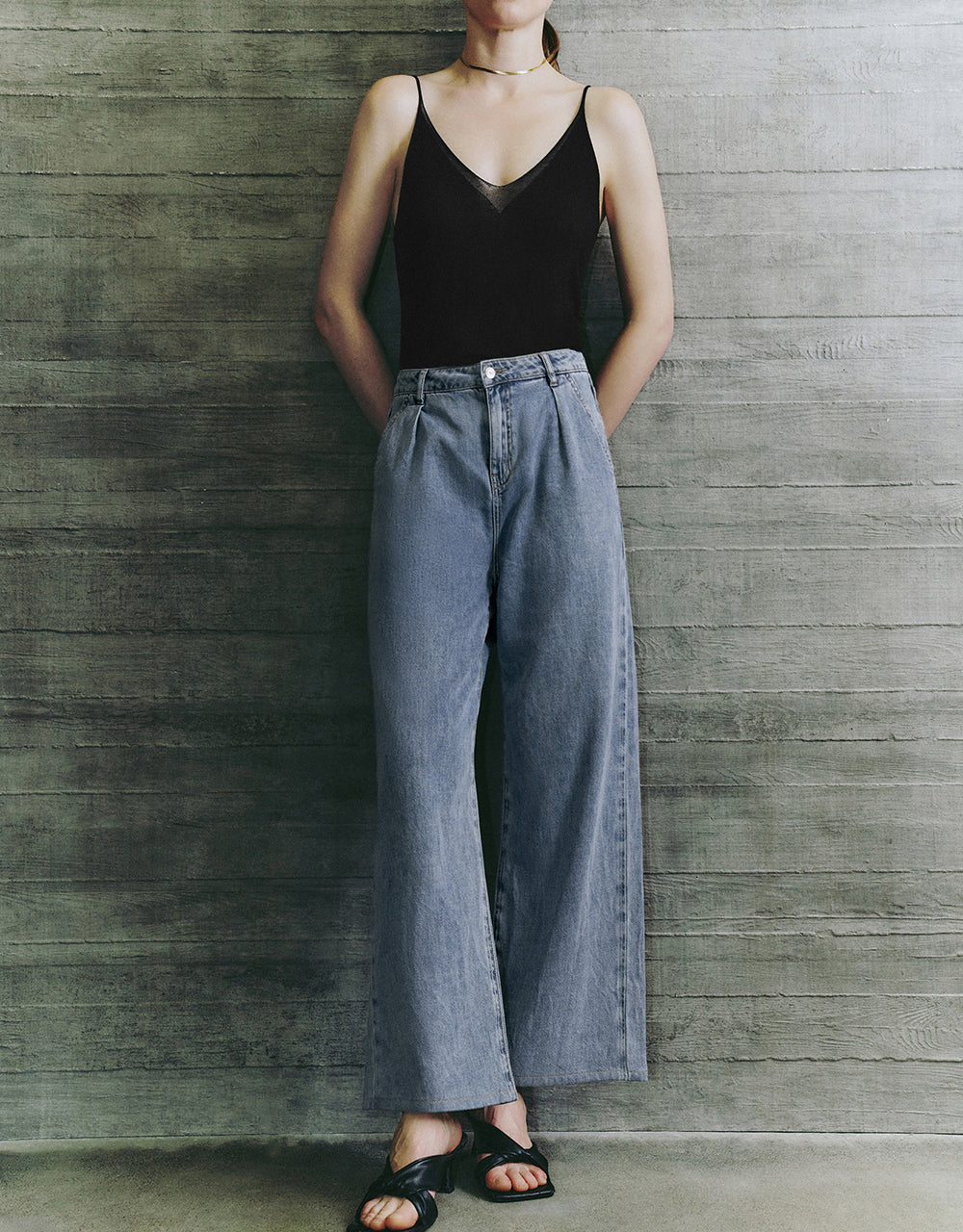 Wide-Leg Jeans