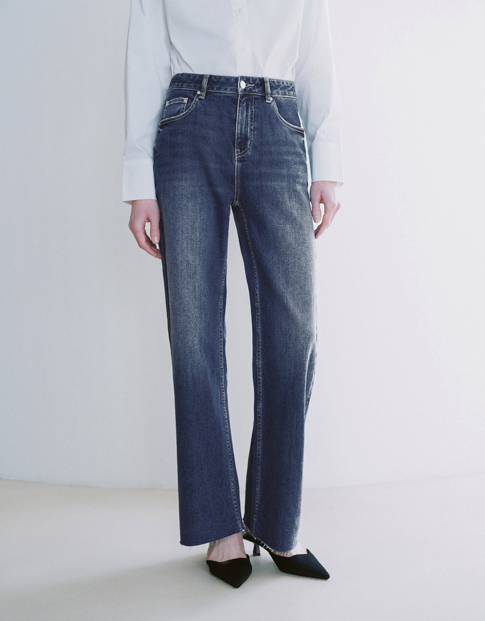 Wide-Leg Jeans