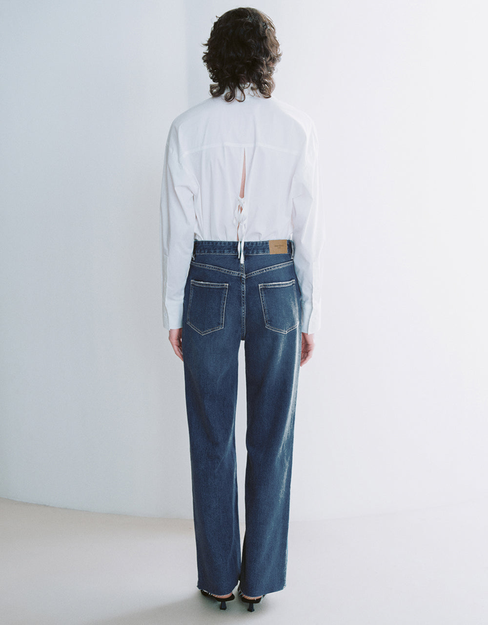 Wide-Leg Jeans