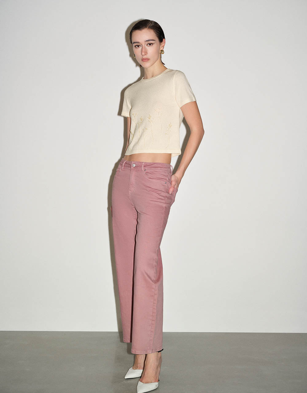 Wide-Leg Jeans