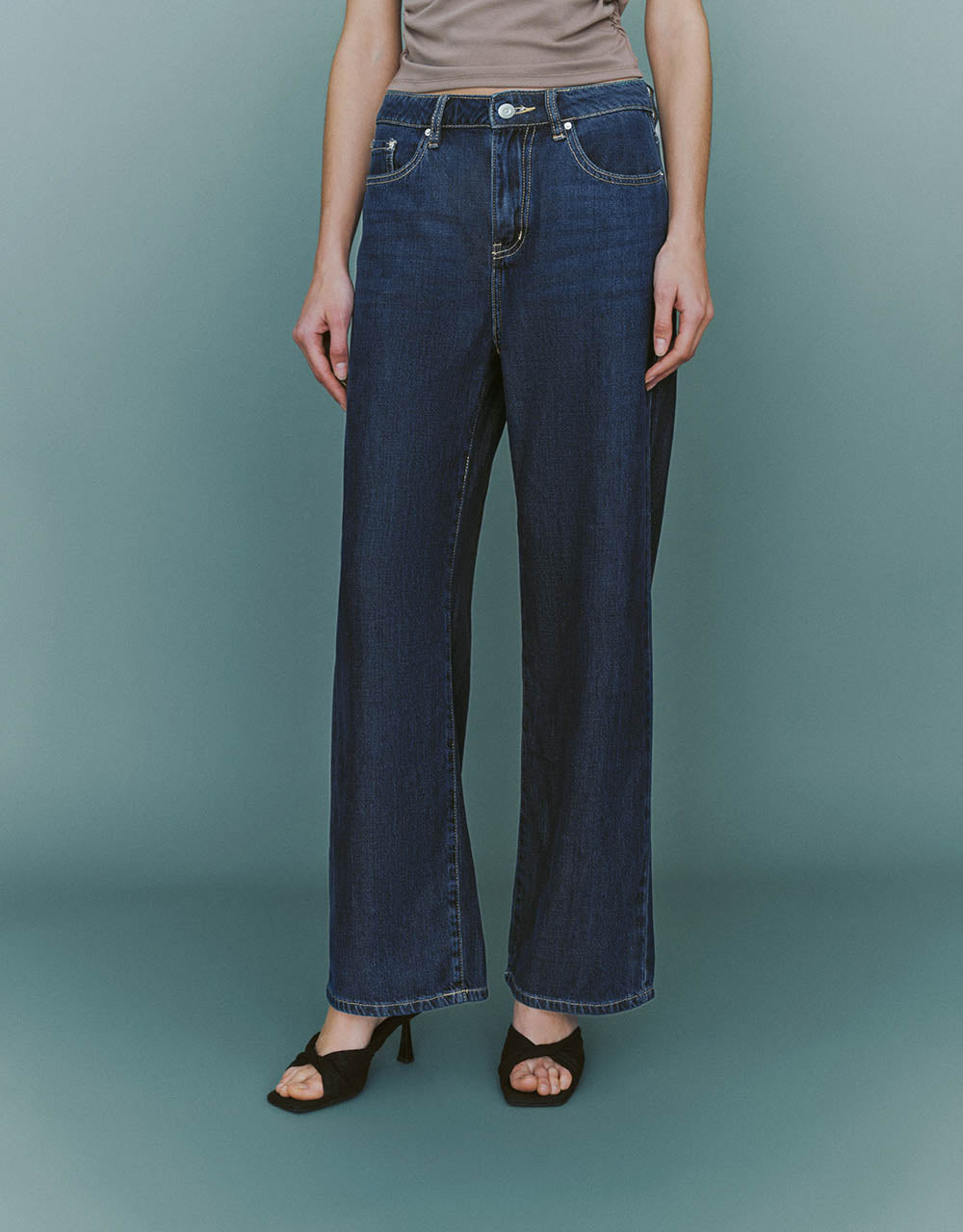 Wide-Leg Jeans