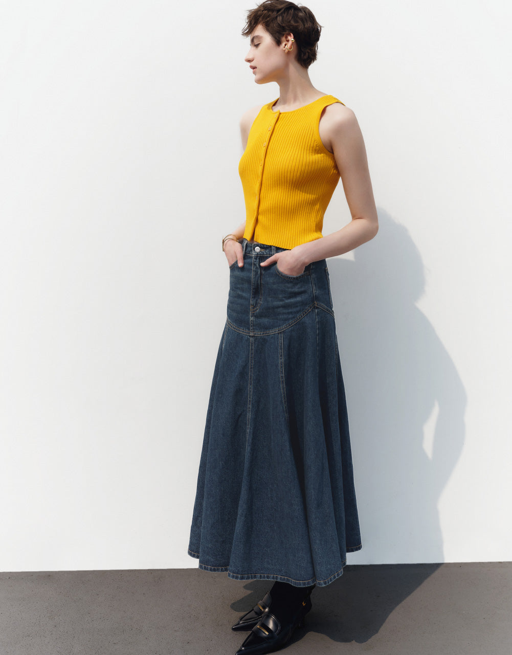 Button Up Sleeveless Knitted Top