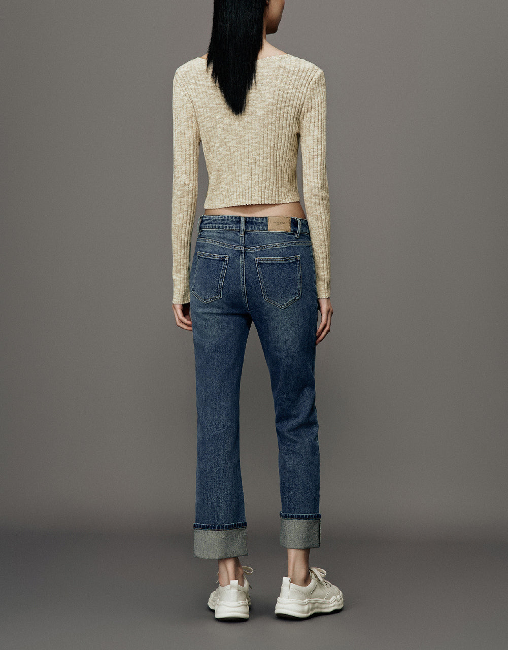 Rolled Up Hem Straight Jeans