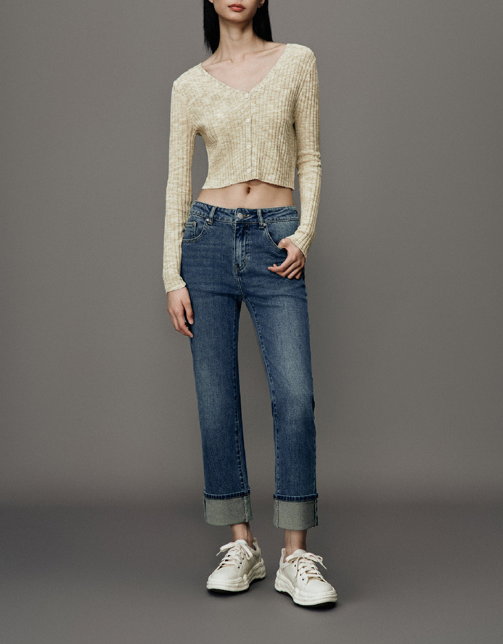 Rolled Up Hem Straight Jeans