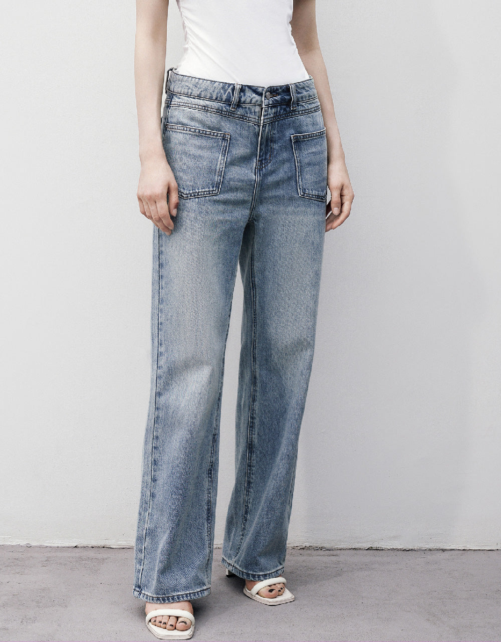 Front Pocket Straight Jeans