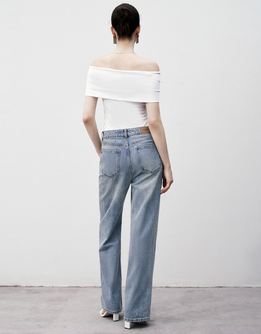 Front Pocket Straight Jeans