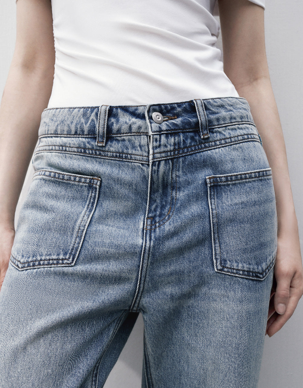 Front Pocket Straight Jeans
