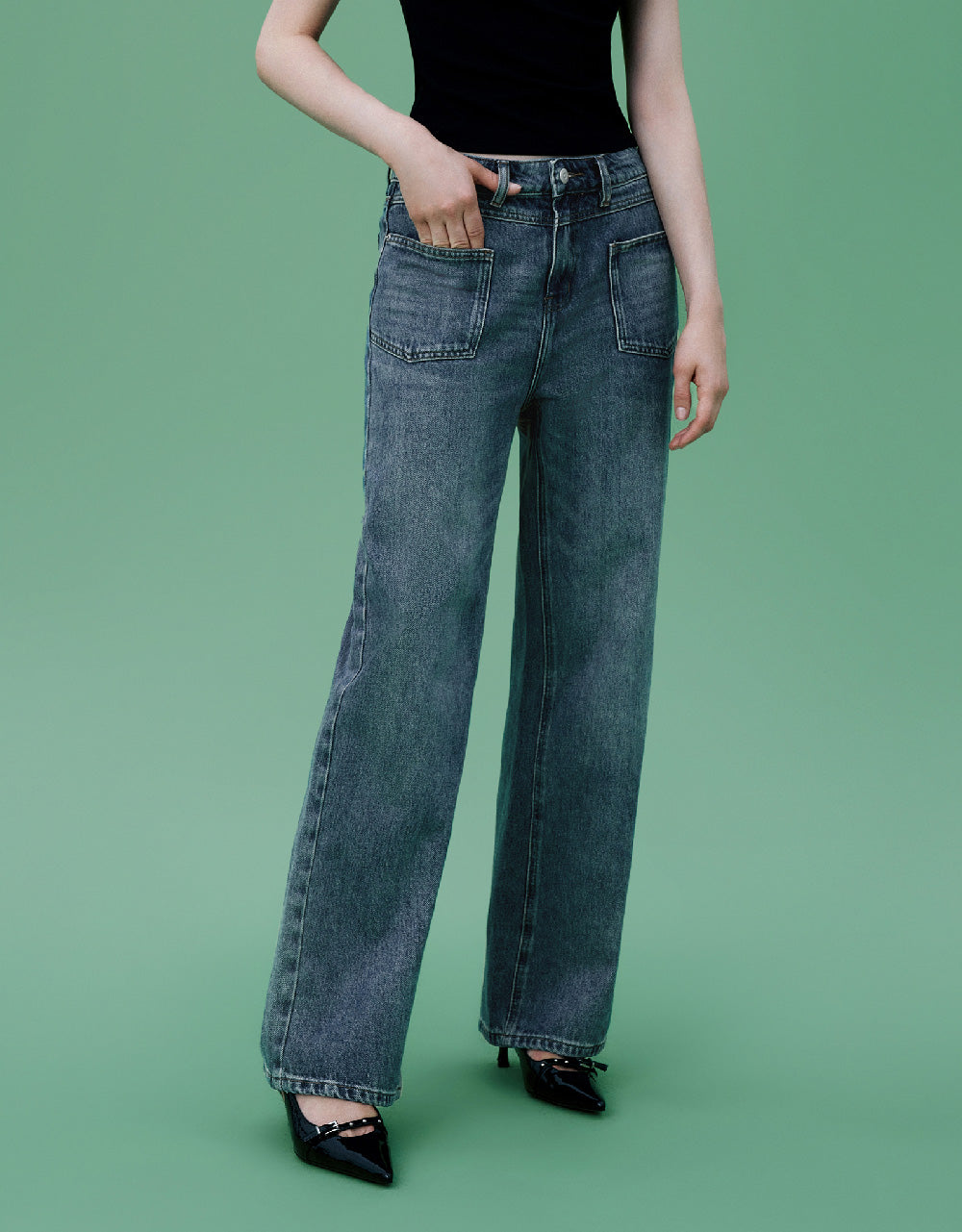 Straight Jeans With Front Pockets