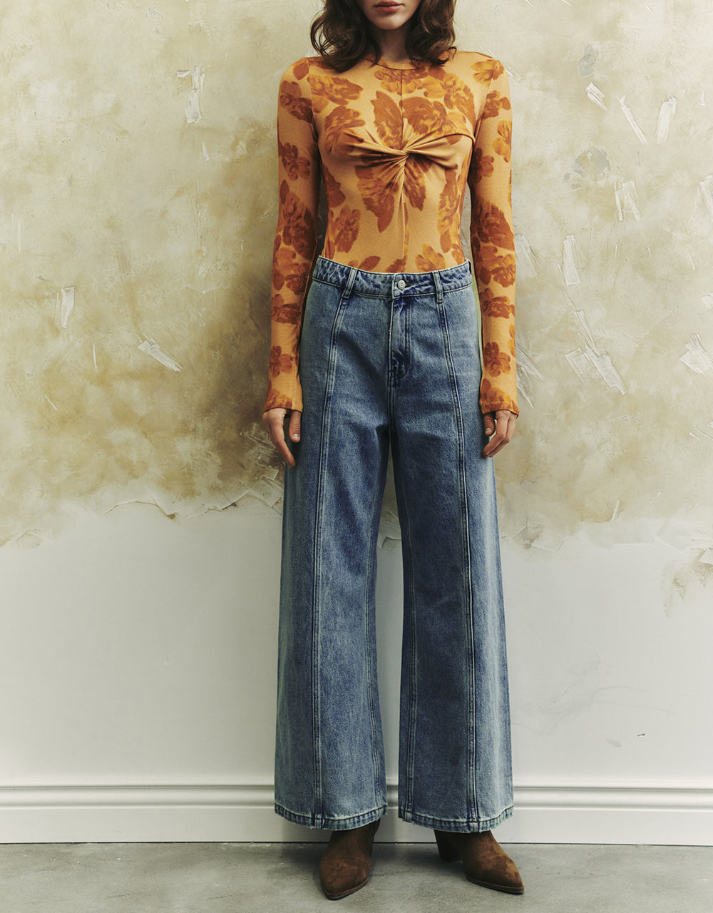 Wide-Leg Jeans