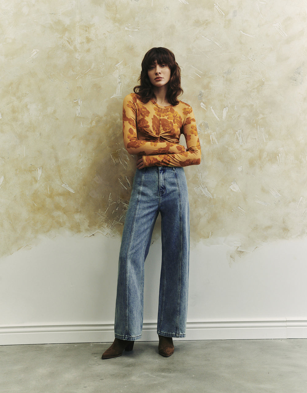 Wide-Leg Jeans