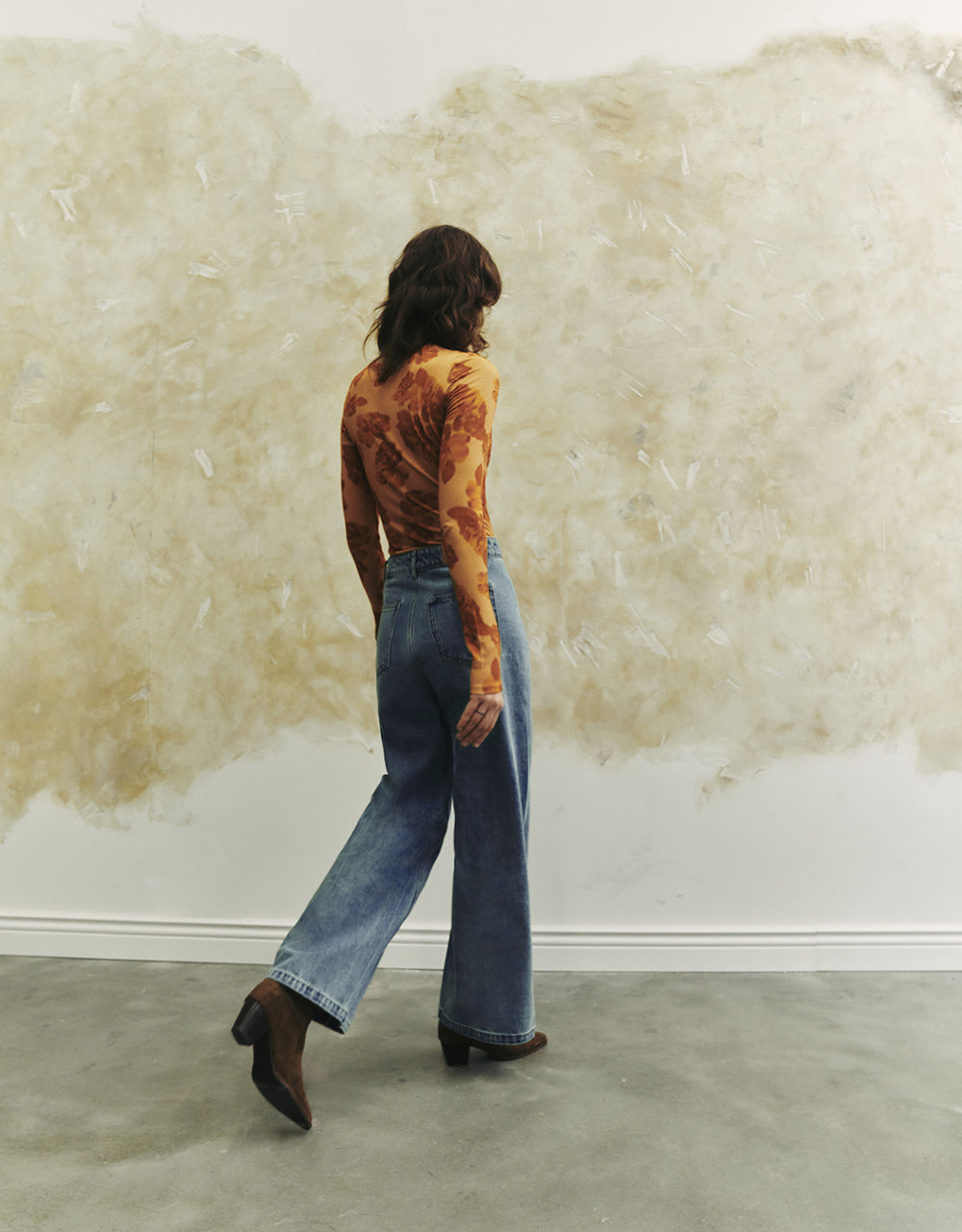 Wide-Leg Jeans