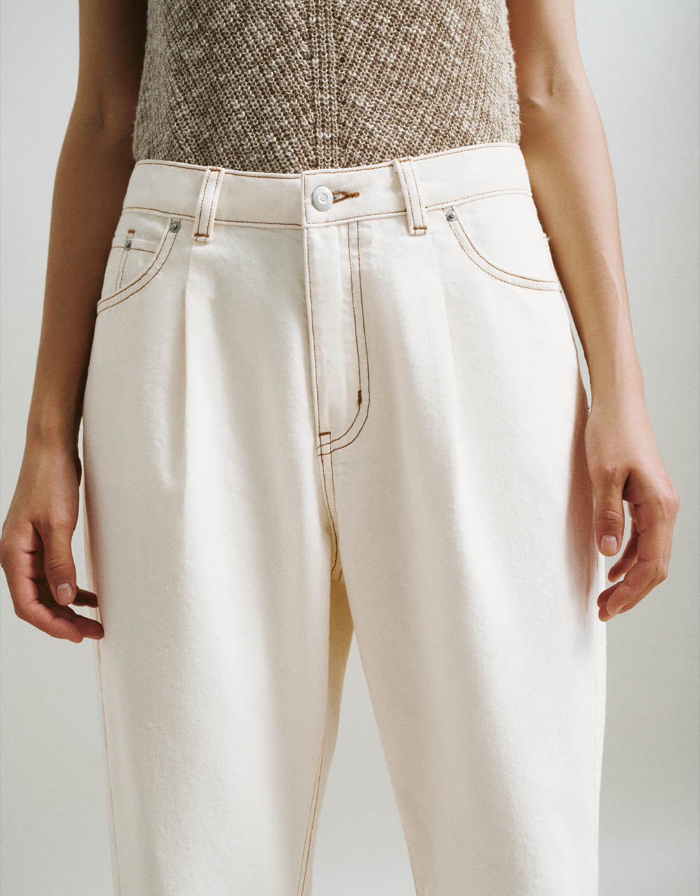 Loose Carrot Fit Jeans