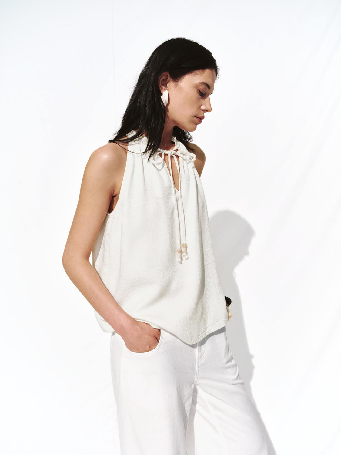 Tie Up Sleeveless Denim Shirts
