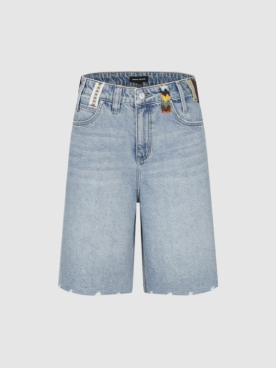 Beltloop Décor Scallop Hem Denim Shorts
