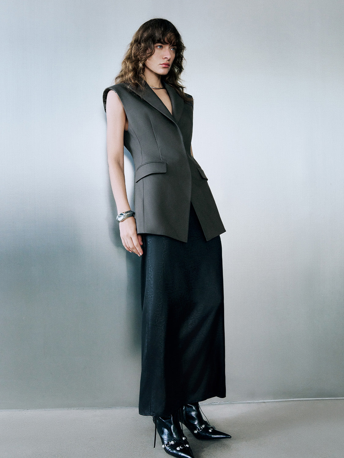 Peak Lapel Skater Vest