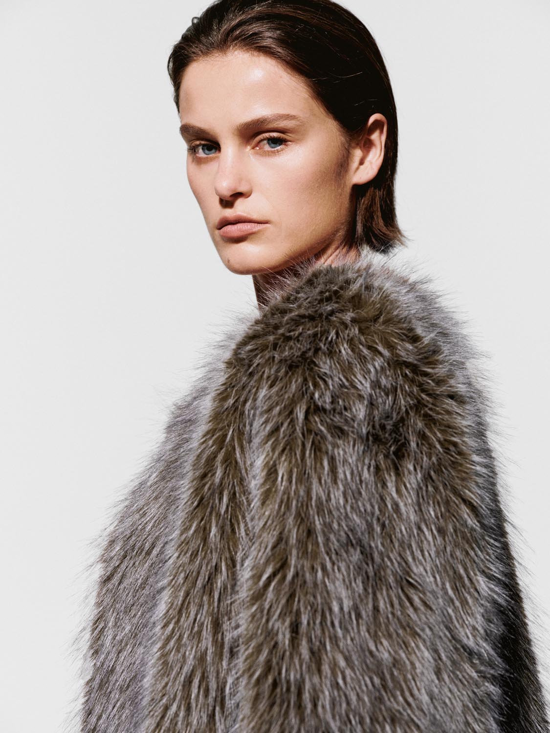 Crew Neck Fluffy Faux Fur Coats