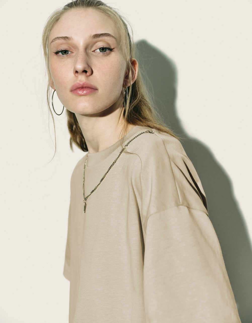Regular T-Shirt With Necklace