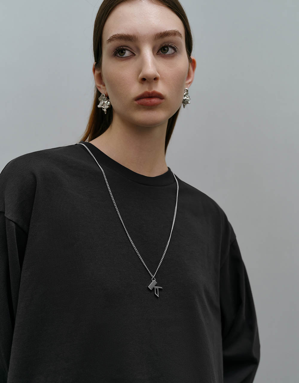 Crew Neck Loose T-Shirt With Necklace