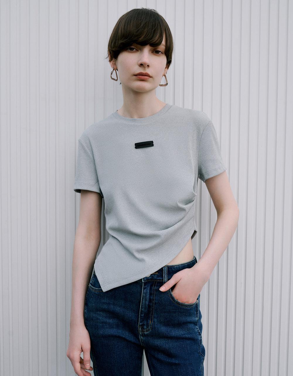 Asymmetric Label Décor T-Shirt