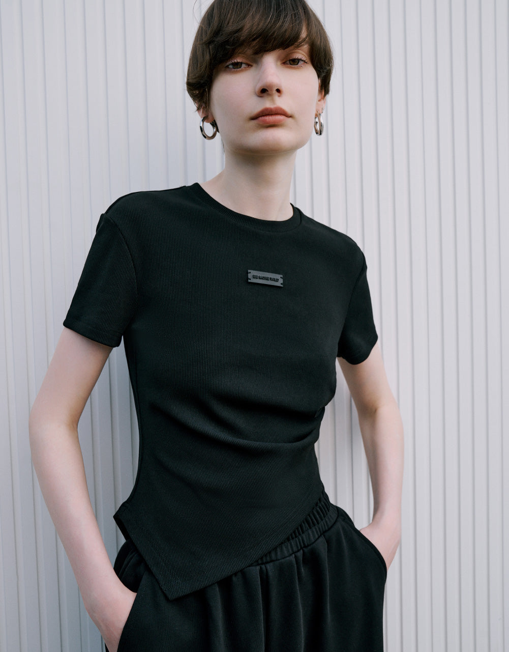 Asymmetric Label Décor T-Shirt