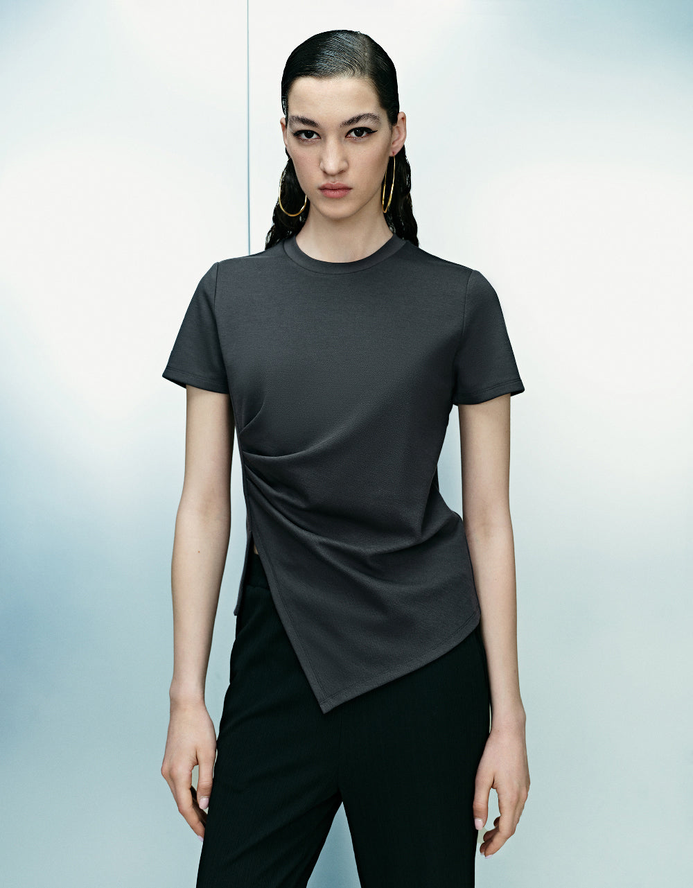 Asymmetric Crew Neck Loose T-Shirt