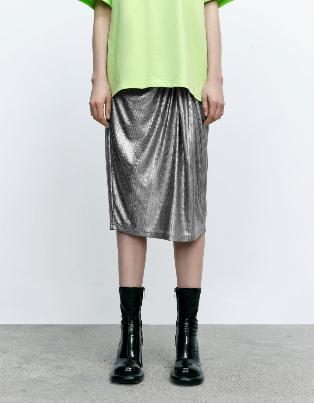 Metallic Ruched Straight Skirt