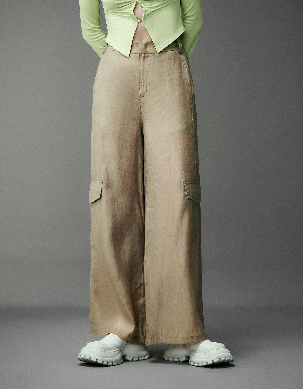 Thin Wide-Leg Pants