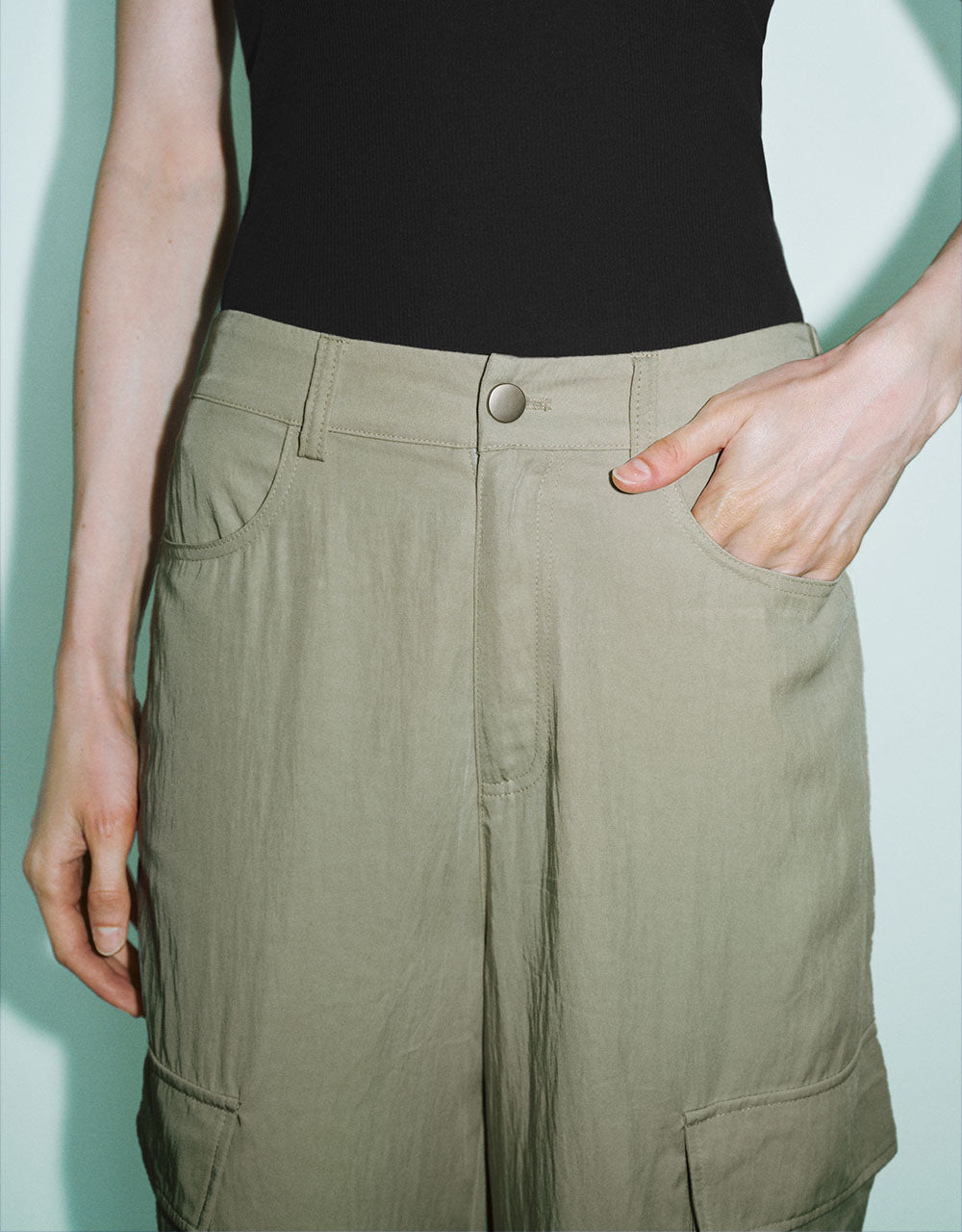 Multi-Pocket Wide-Leg Pants