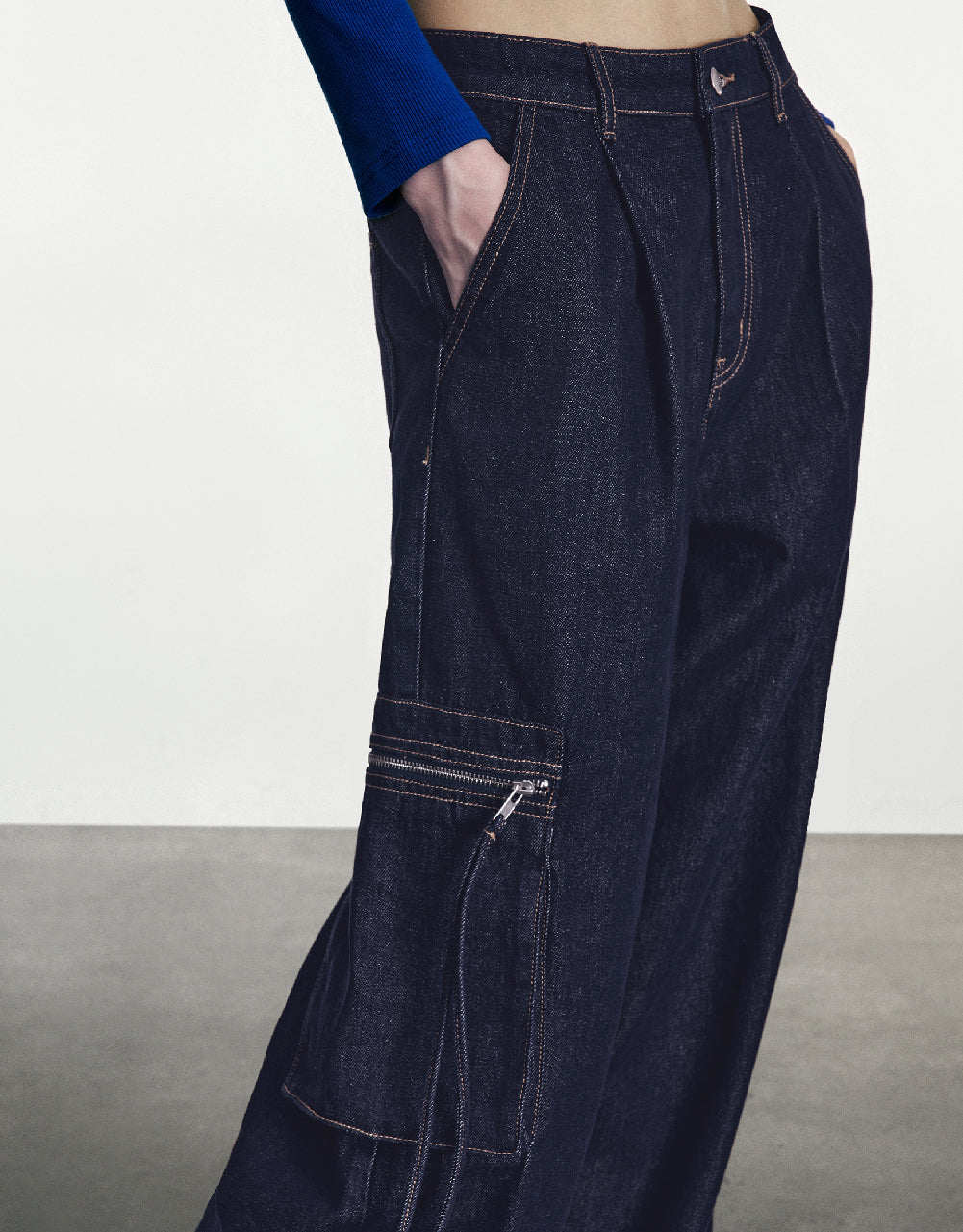 Wide-Leg Jeans