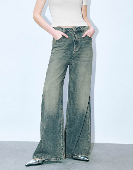 Loose Wide-Leg Jeans