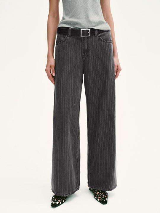 Belted Pleated Straight Leg Jeans