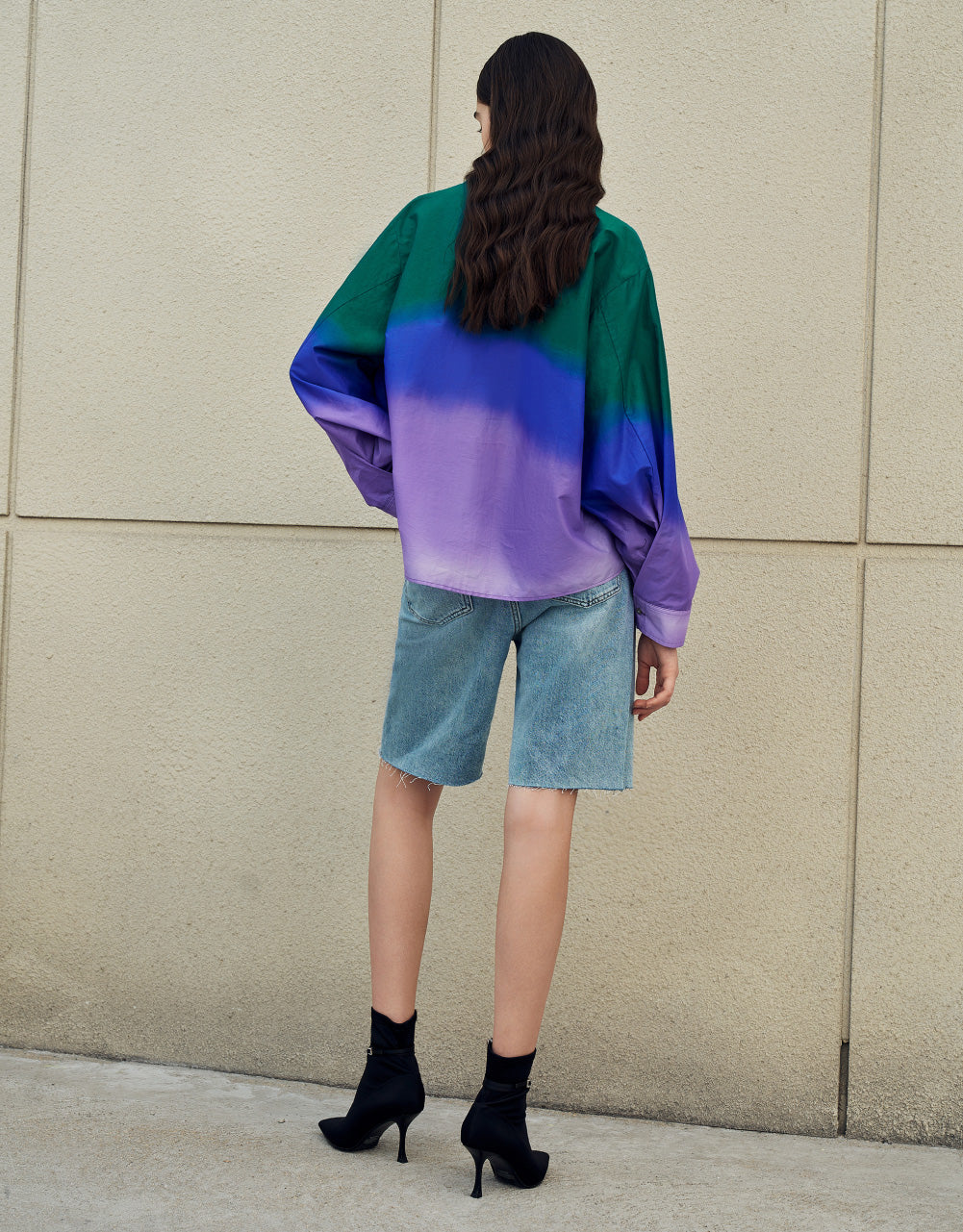 Gradient Color Straight Shirt
