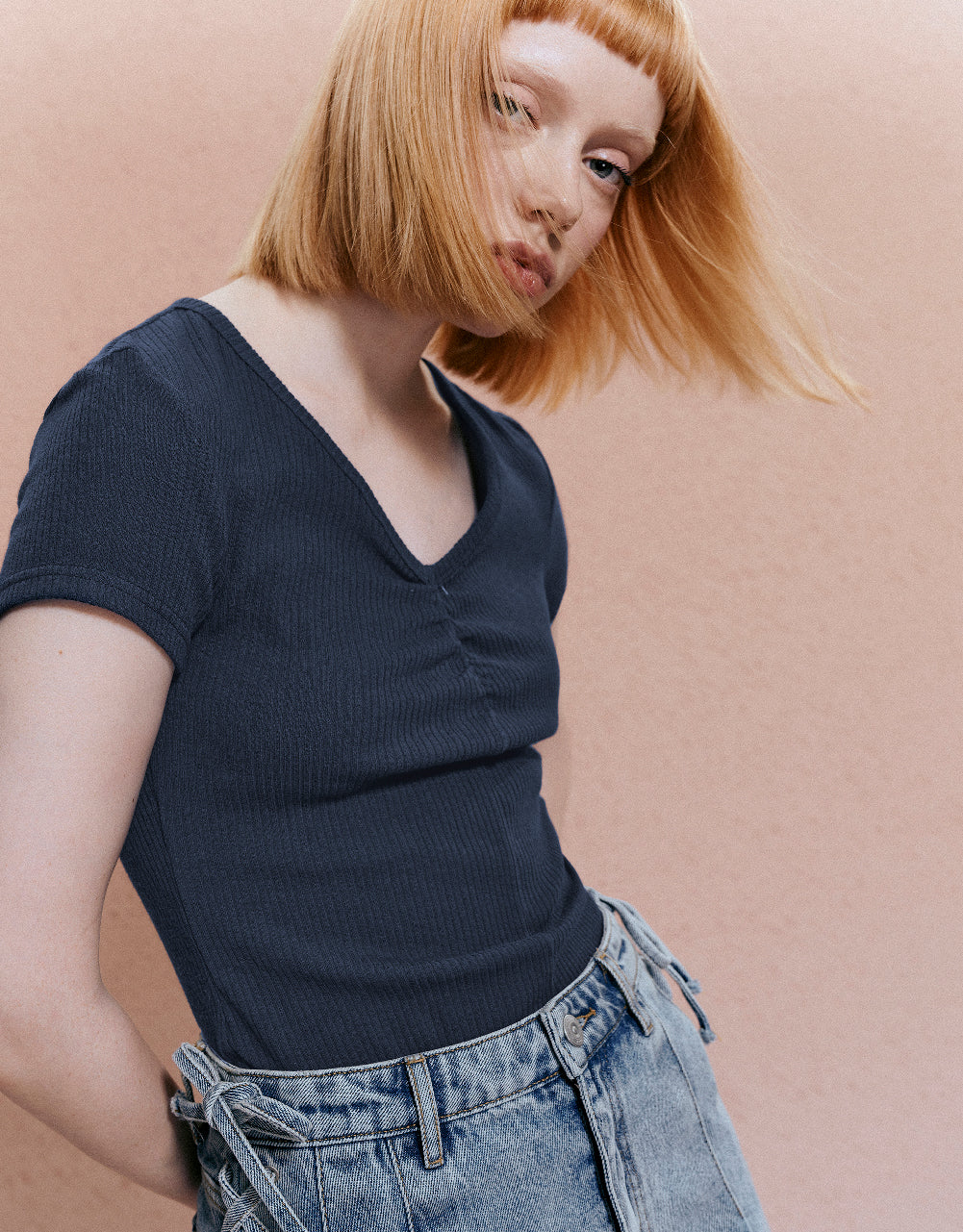 Knitted V-Neck Skinny T-Shirt