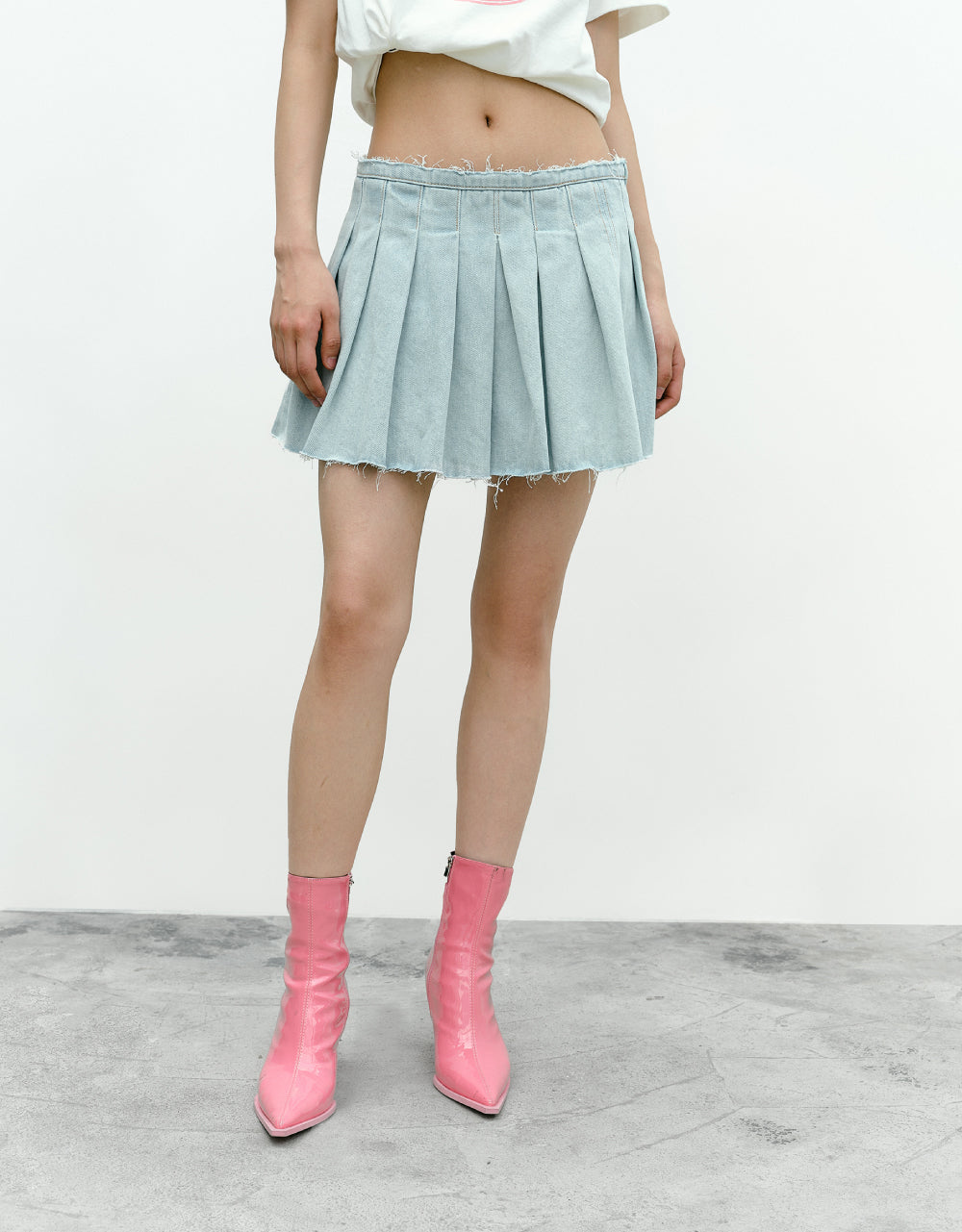 Raw Hem Pleated Mini Denim Skirt