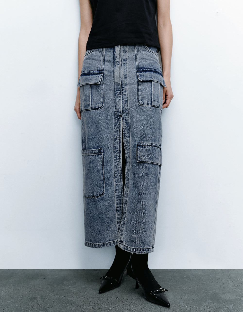 Multi-Pocket Midi Denim Skirt