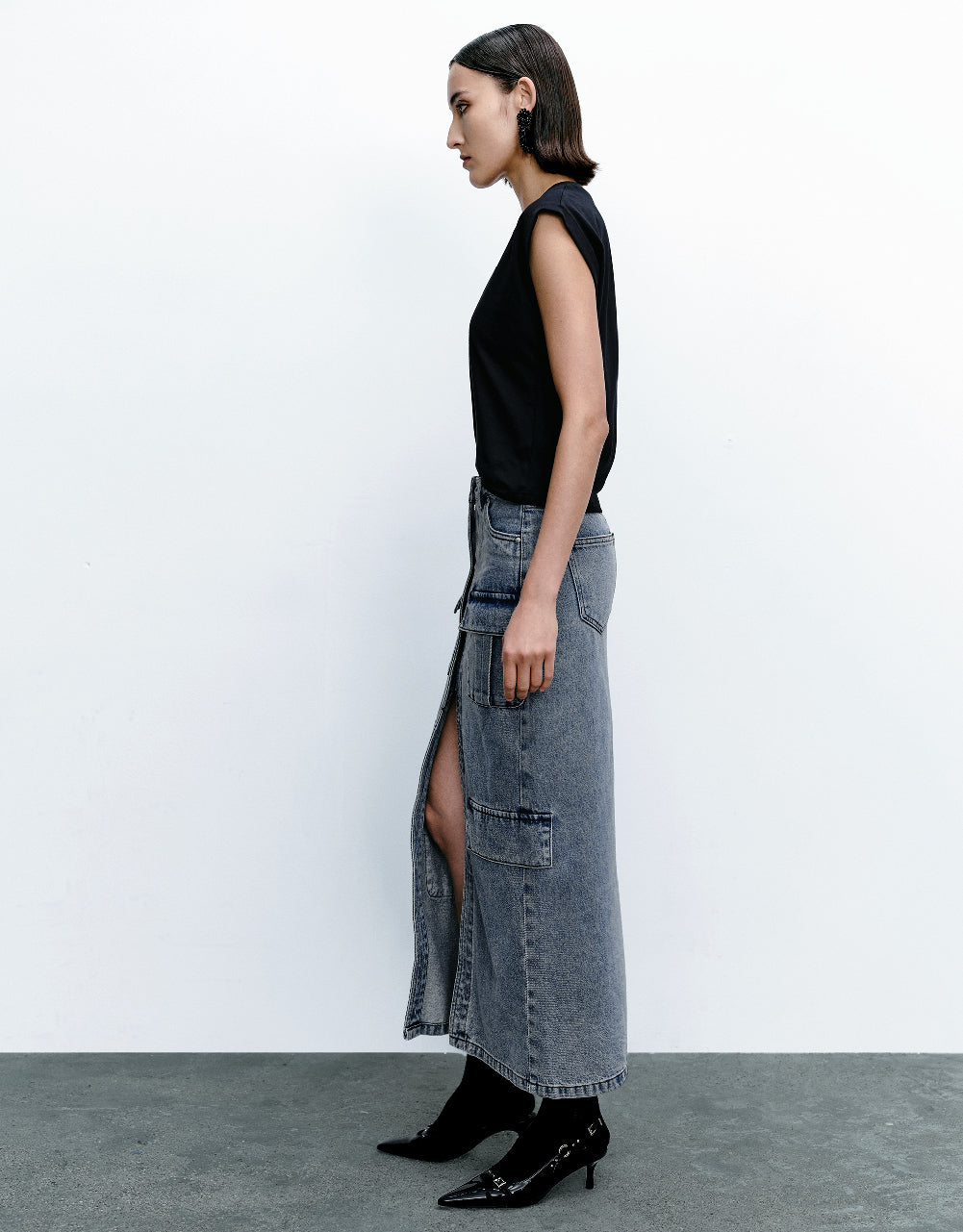 Multi-Pocket Midi Denim Skirt