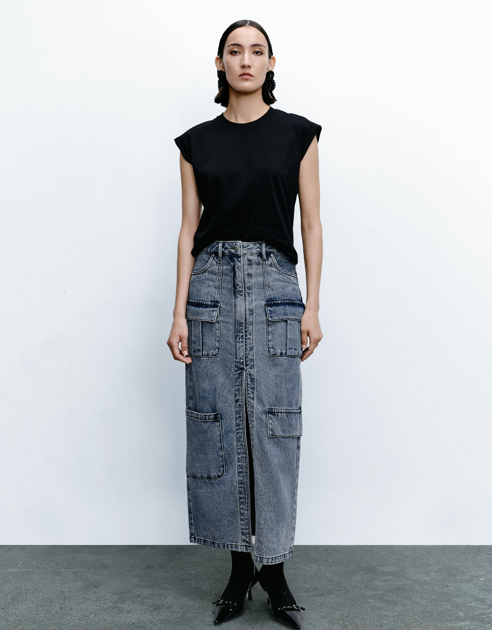 Multi-Pocket Midi Denim Skirt