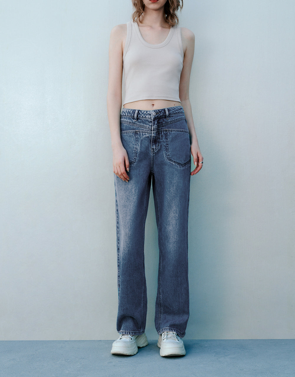 Front Pockets Wide-Leg Jeans