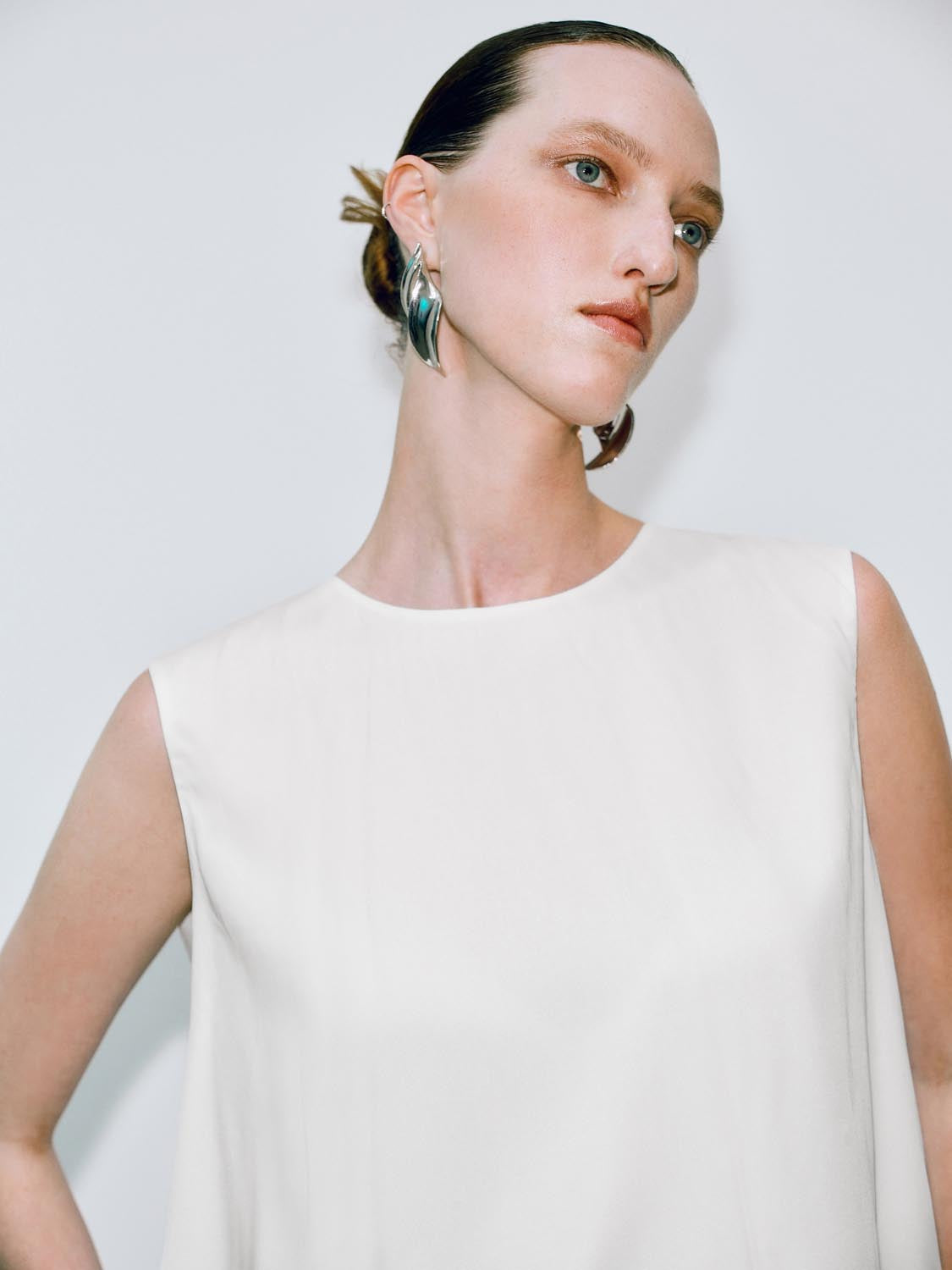 Overhead Sleeveless Shirts