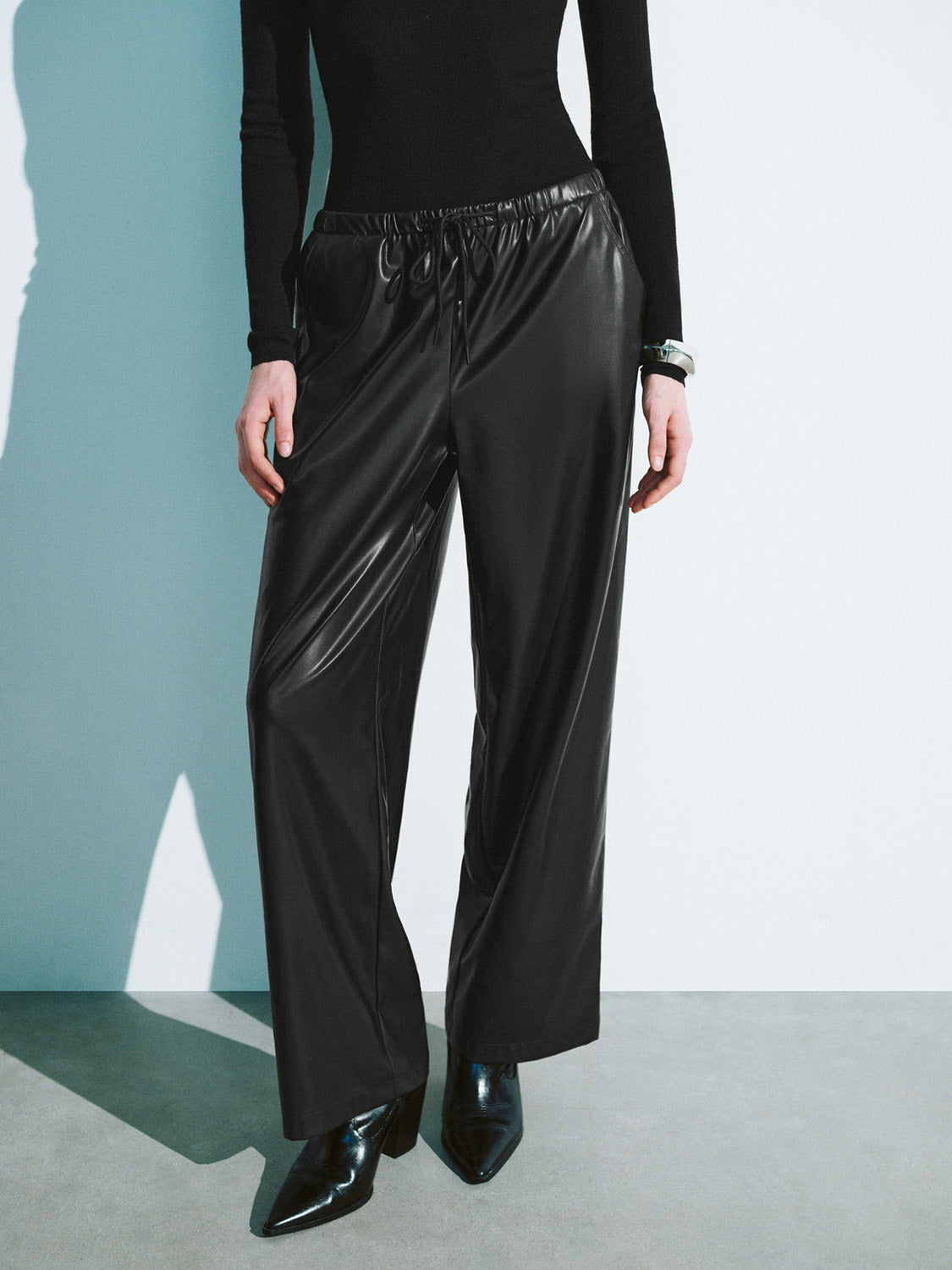 Elastic Waist Loose Wide-Leg Pants