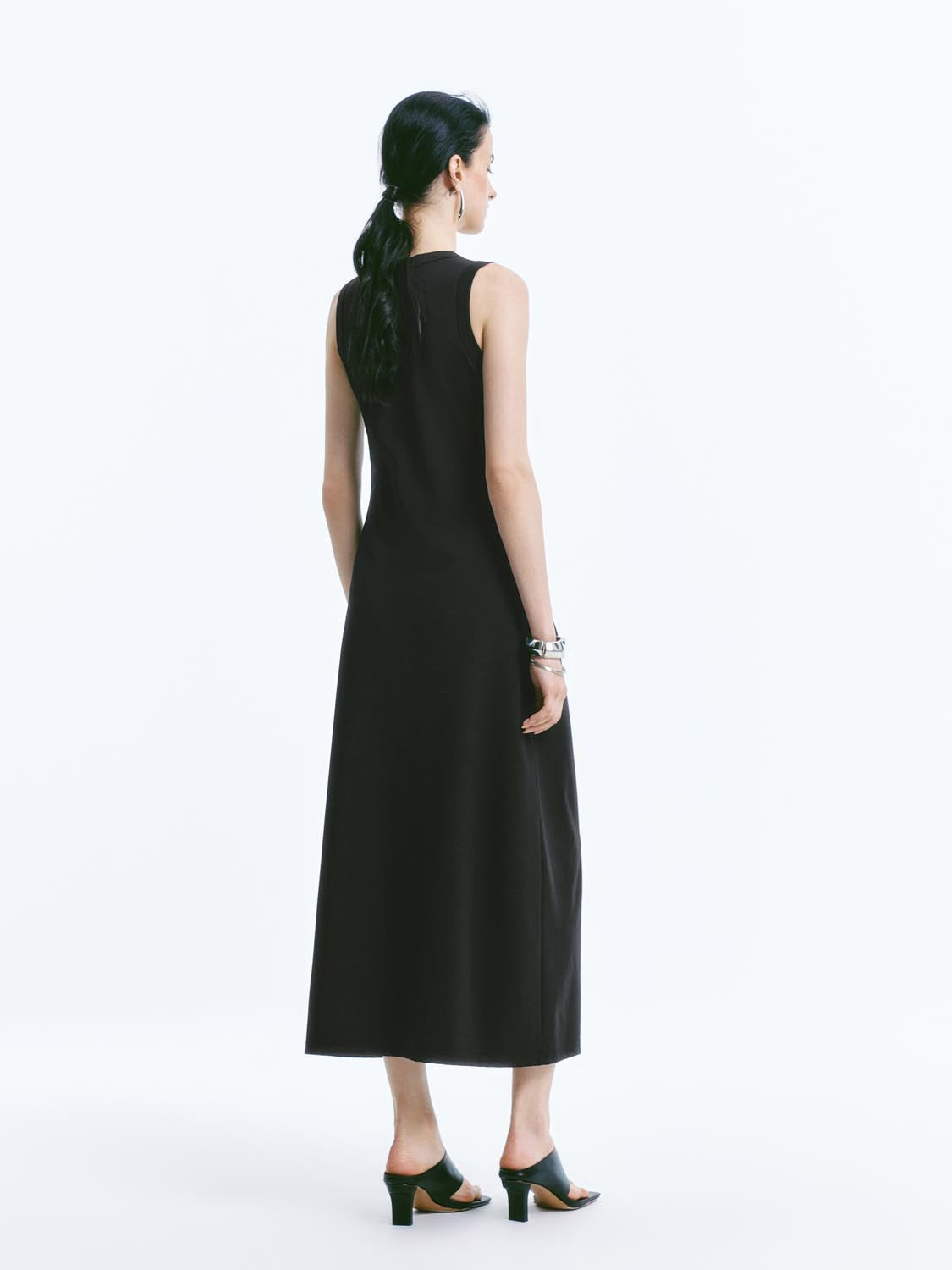 Twisted Front Sleeveless Maxi Dresses