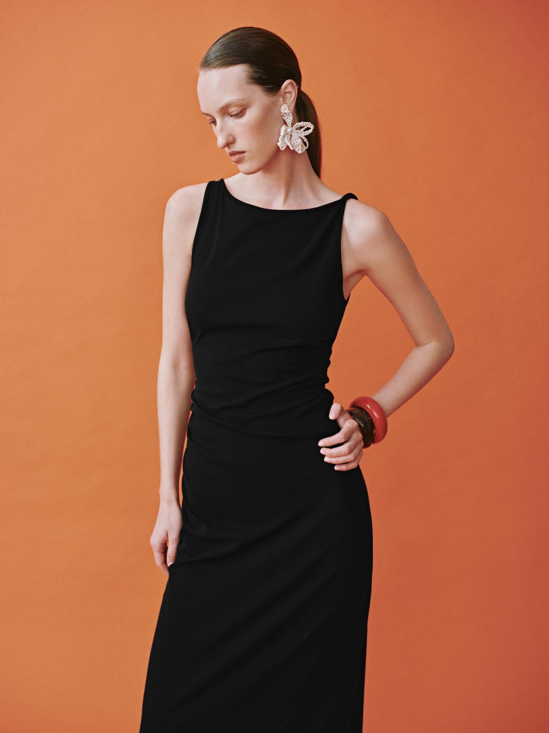 Sleeveless Skinny-Fit Dresses