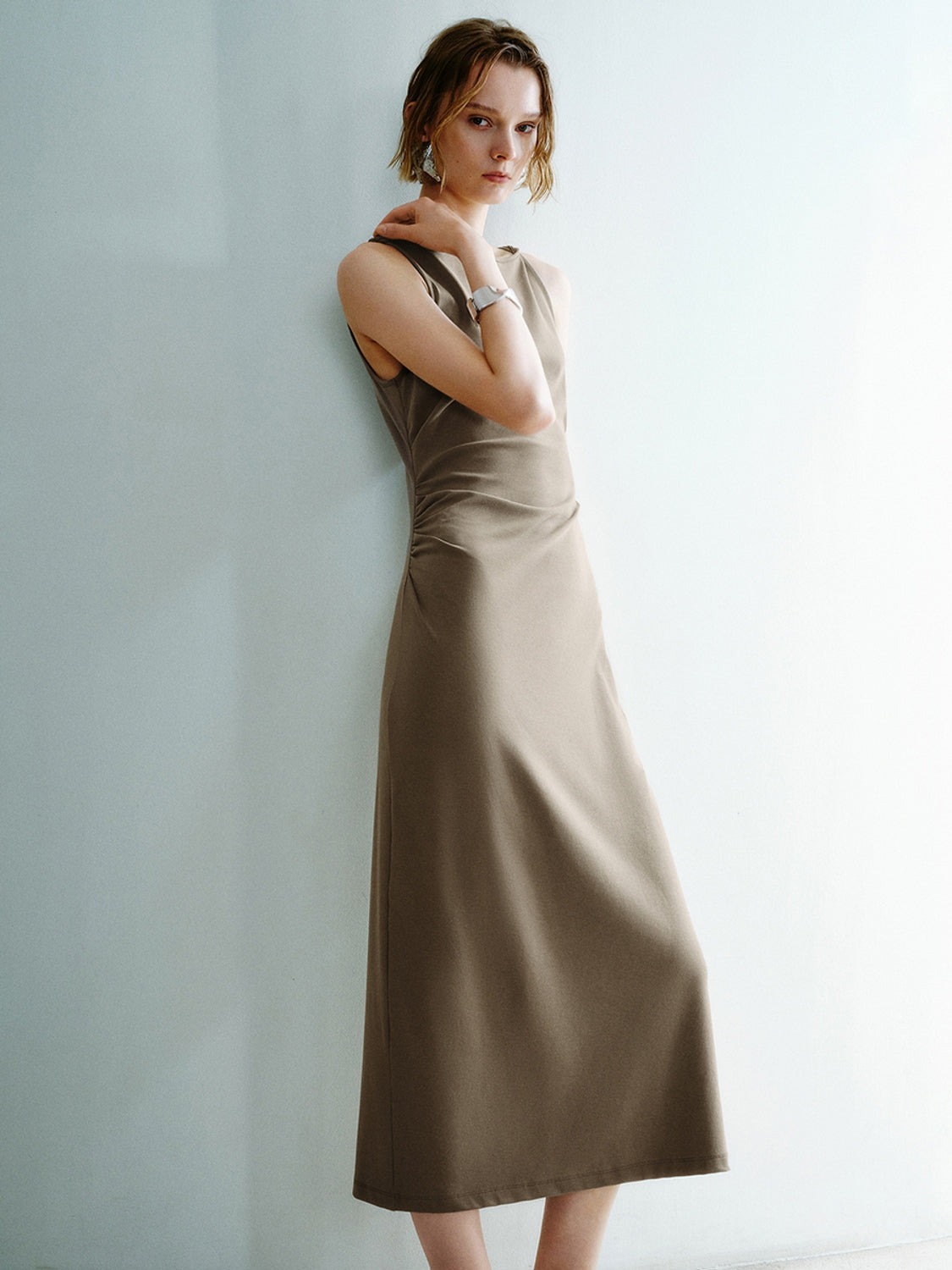 Sleeveless Skinny-Fit Dresses