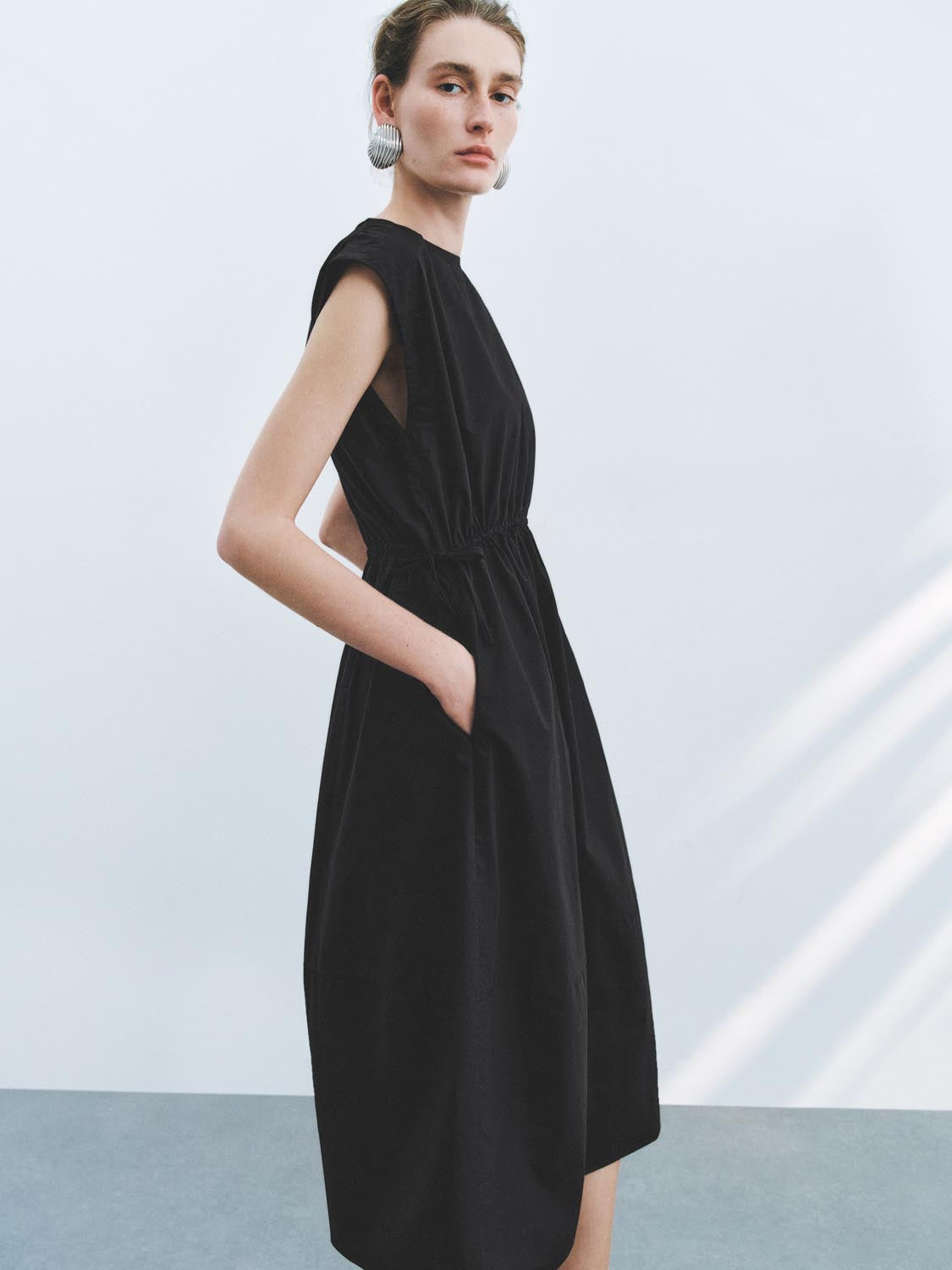 Sleeveless Straight Dresses