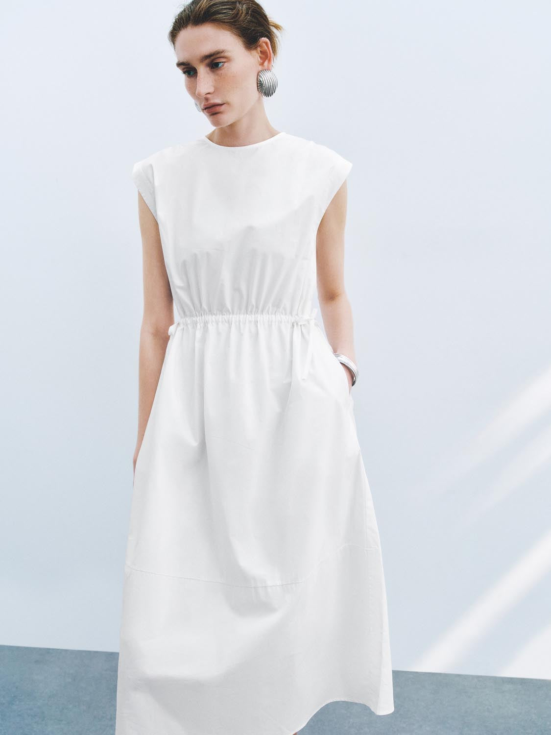 Sleeveless Straight Dresses