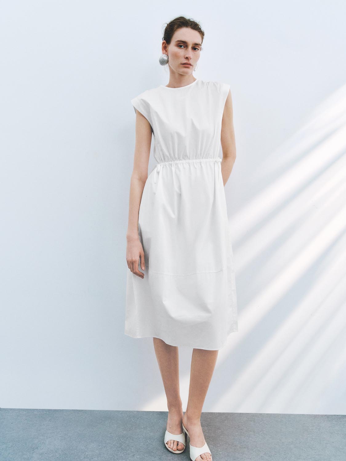 Sleeveless Straight Dresses