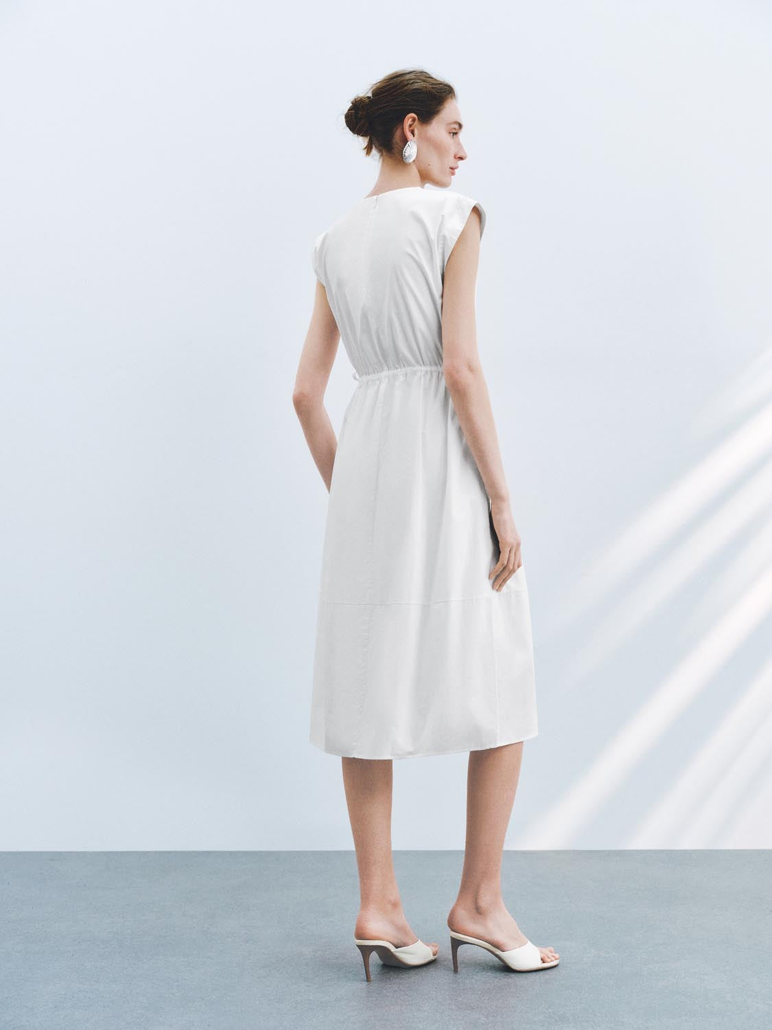 Sleeveless Straight Dresses
