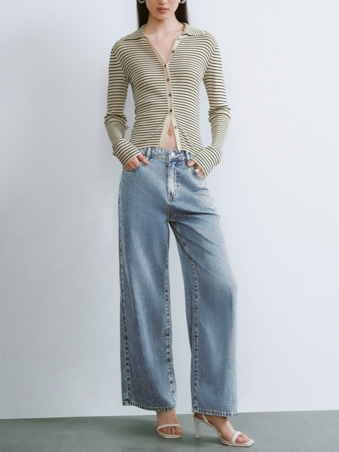 Wide-Leg Jeans