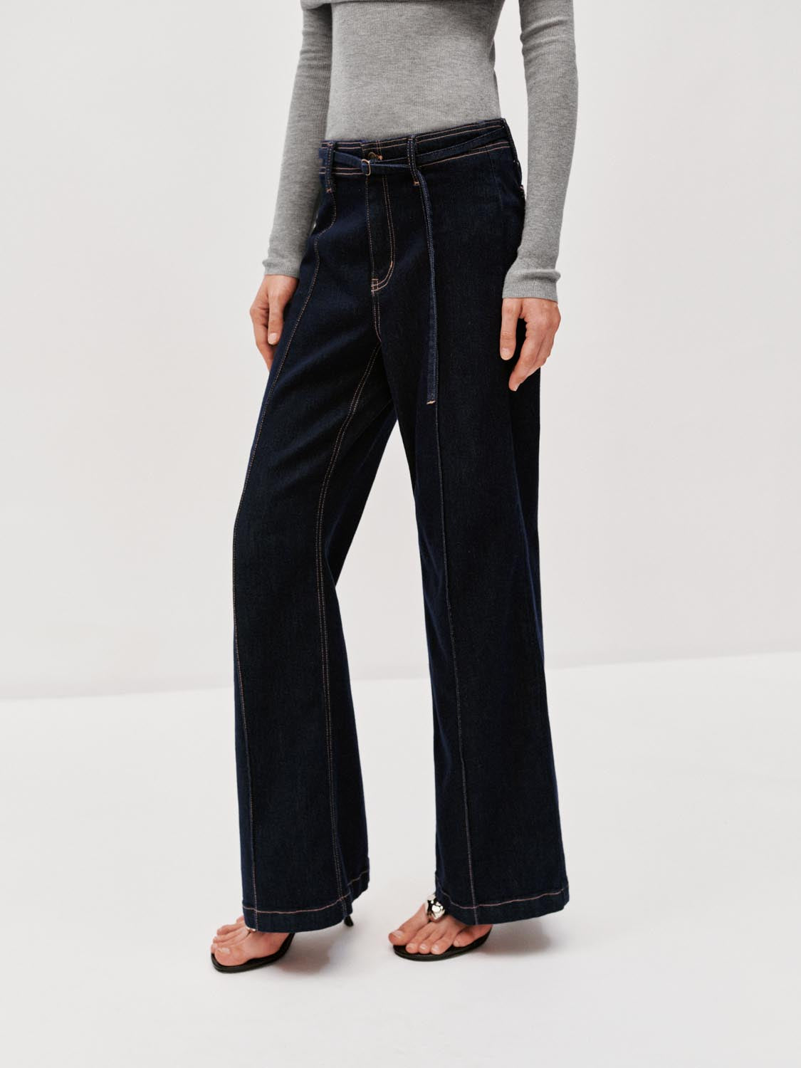 Seamed Belted Flare Jeans
