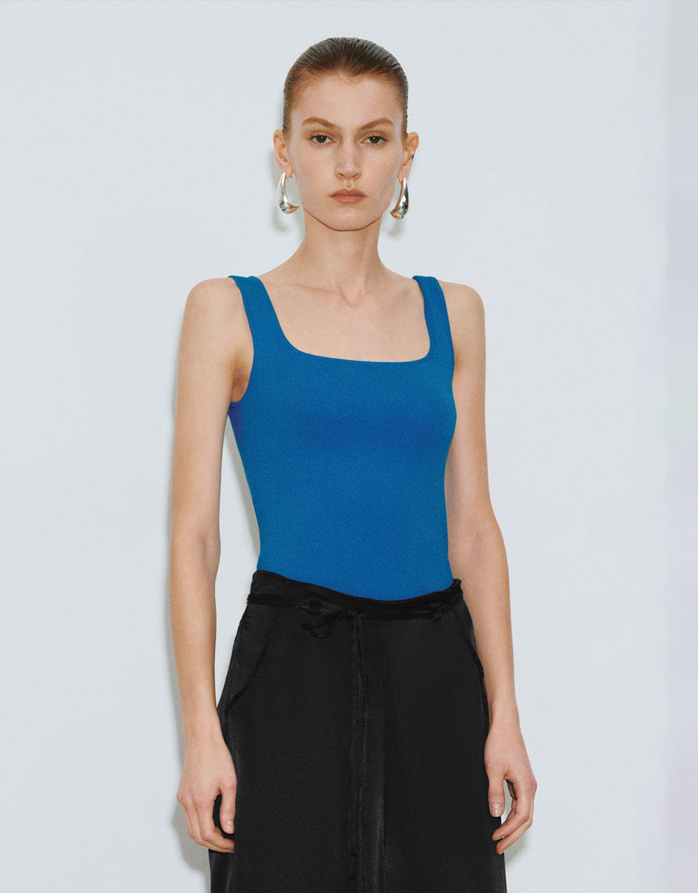 Square-cut Collar Knitted Tank Top